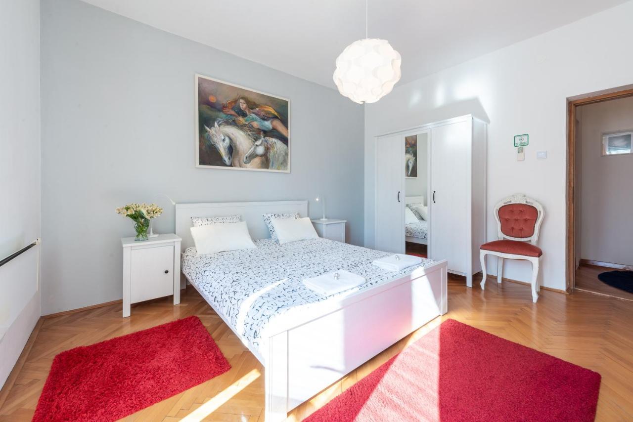 Apartma Romance *